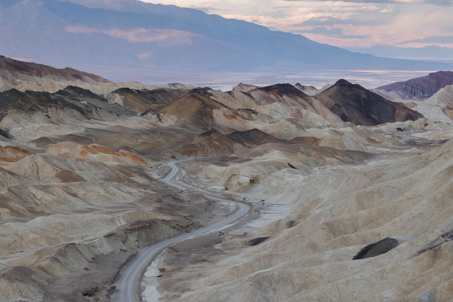 Death Valley Badlands — Plate 11